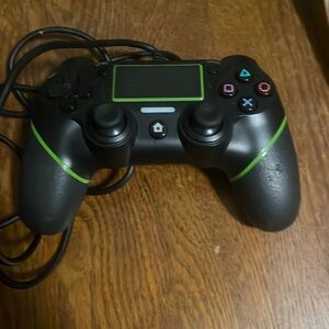 I am selling a PS4 controller